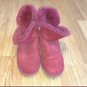 Purple/magenta short Uggs for Women
